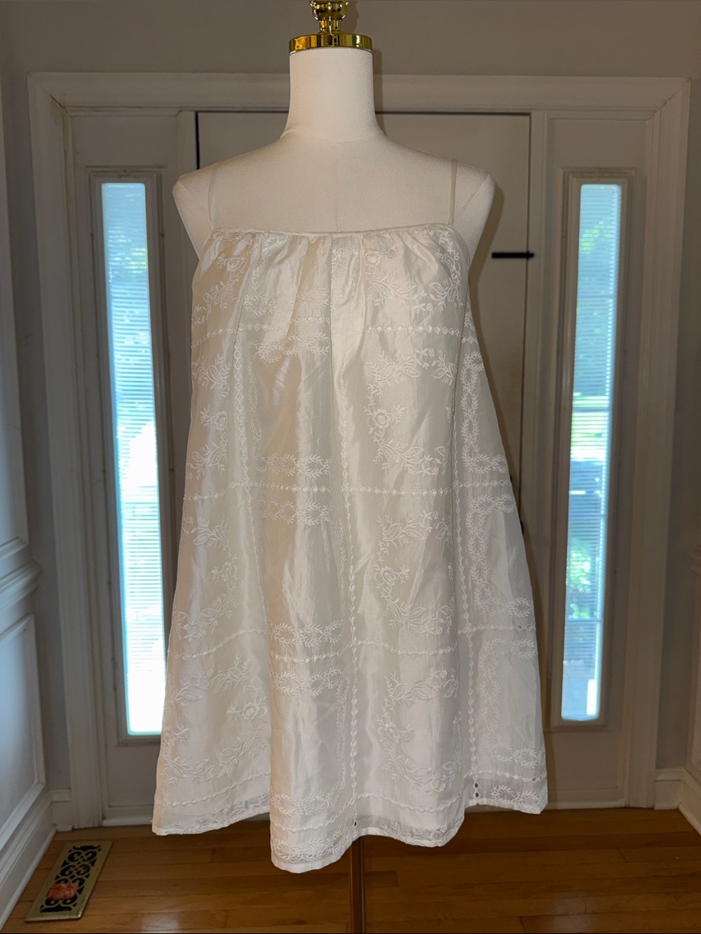 AQUA SWIM eyelet cover up in the color eggshell